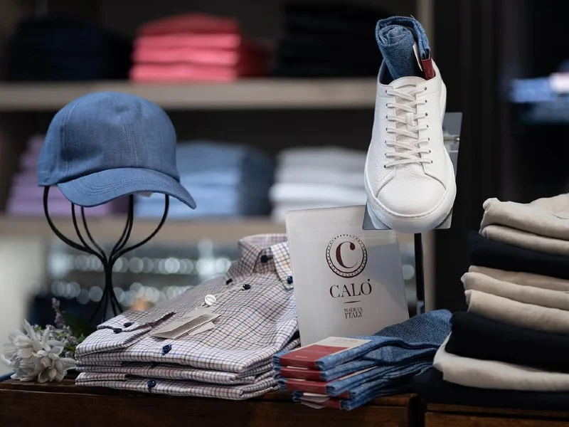 Men's casual wear including cap, shirt, shoes and socks